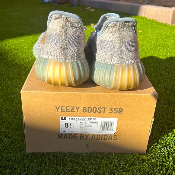 Yeezy boost 350 v2 Israfi. - Picture 2 of 4